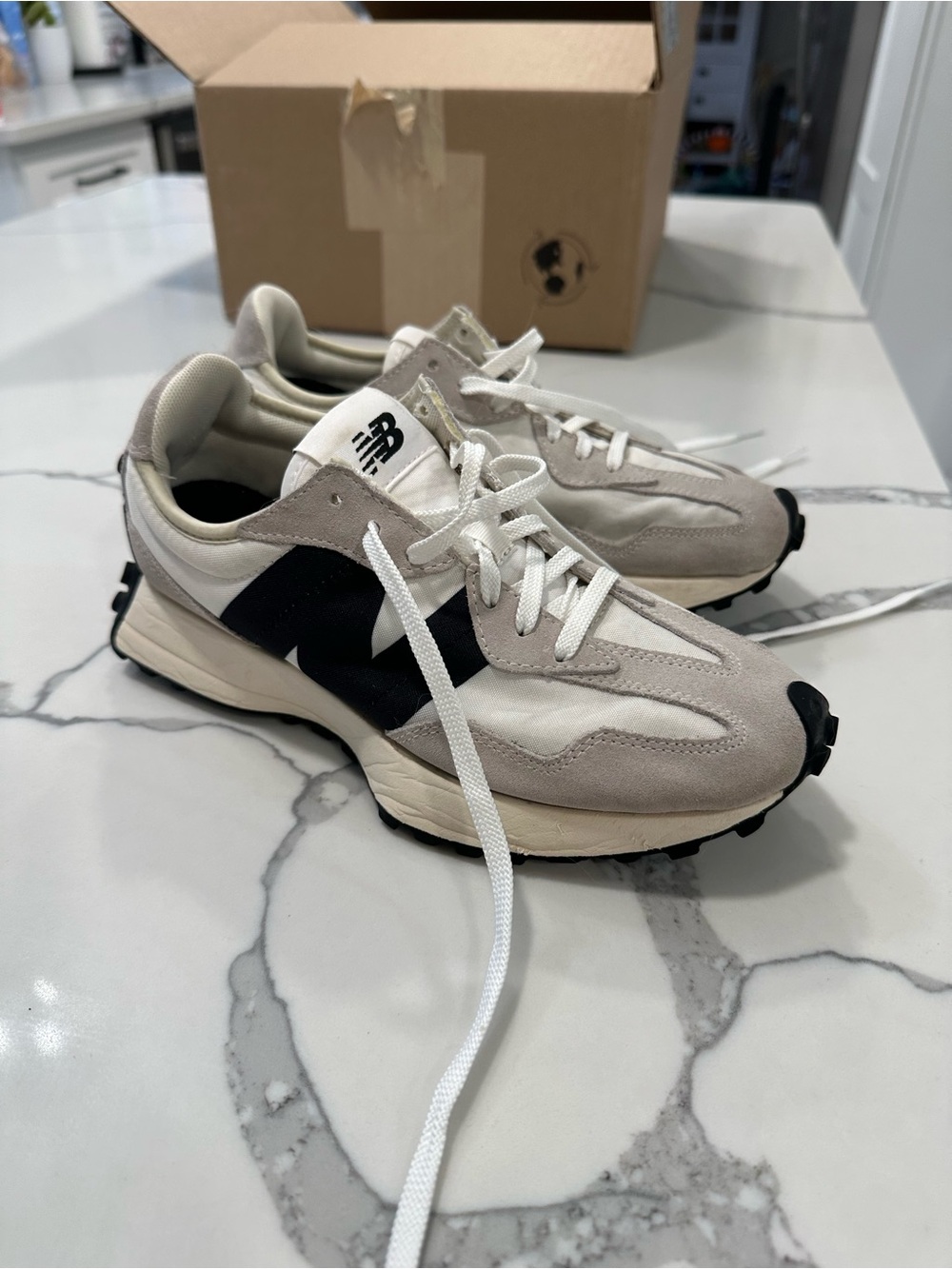 New balance 327 sneakers